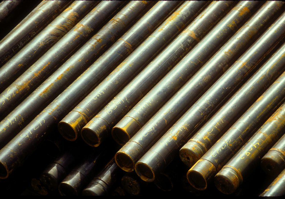Drill pipe arranged in diagonal rows